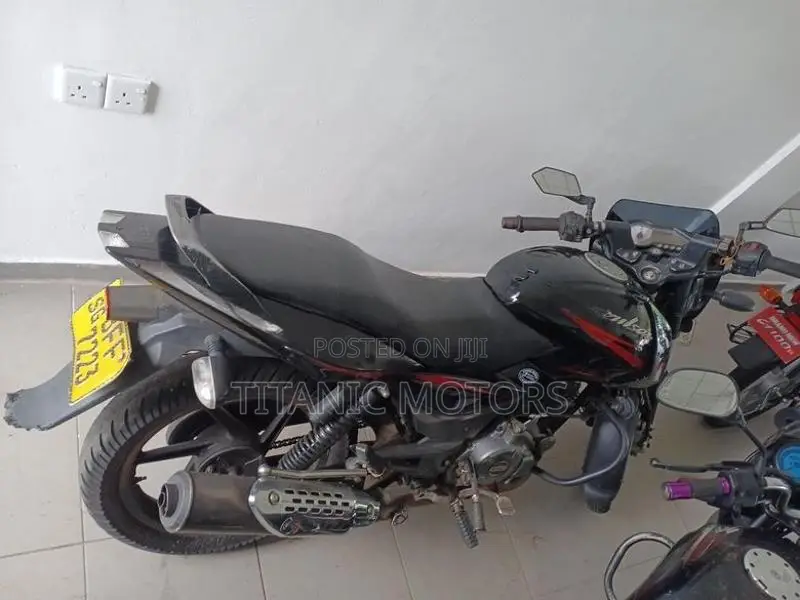 Bajaj Pulsar 150 2017