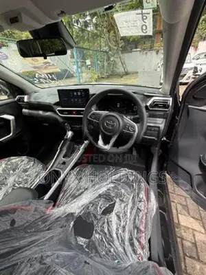 Toyota Raize Z Hybrid 1200cc 2026