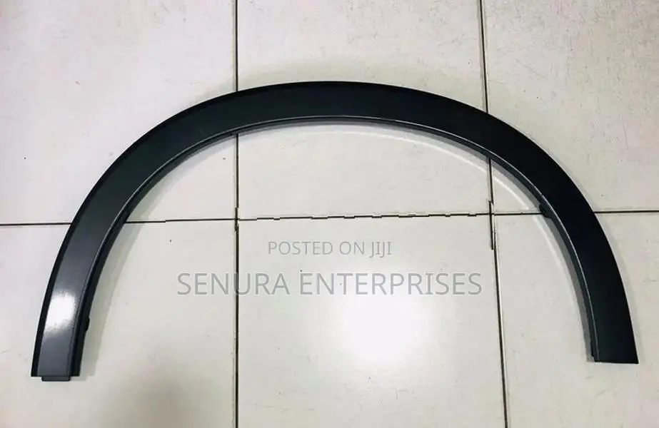 HONDA VEZEL RU3 FRONT WHEEL ARCH RH