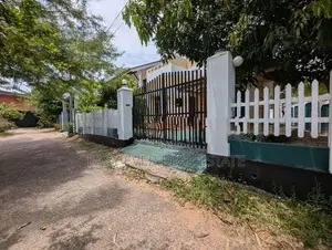 වෙන්නප්පුව නගරයට ආසන්නයෙන් අංග සම්පූර්ණ නිවසක්