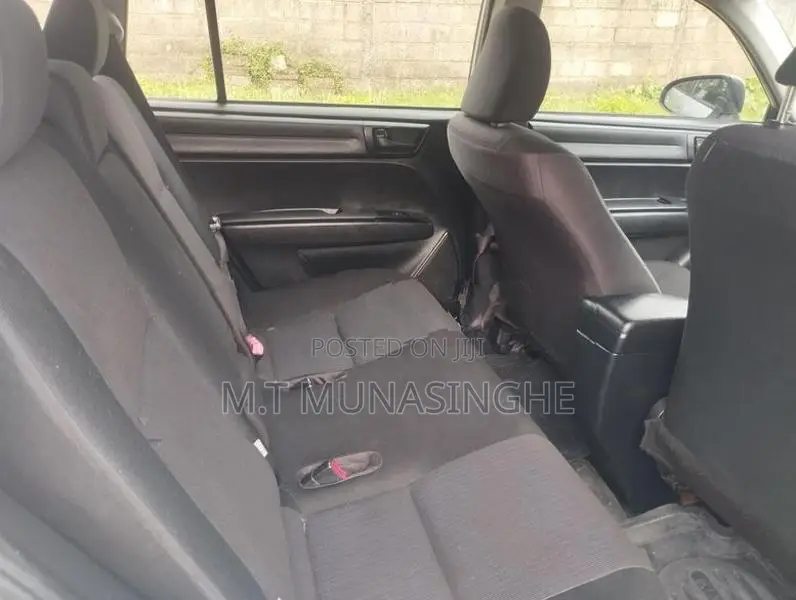 Toyota Axio 2016