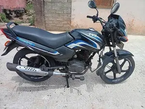 TVS Metro 2015