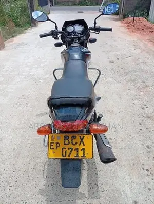 TVS Metro 2015