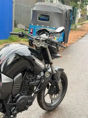 Yamaha FZS V1 2011