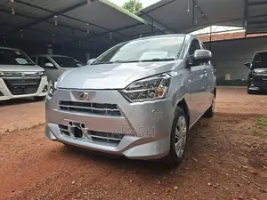 Daihatsu Mira 2024