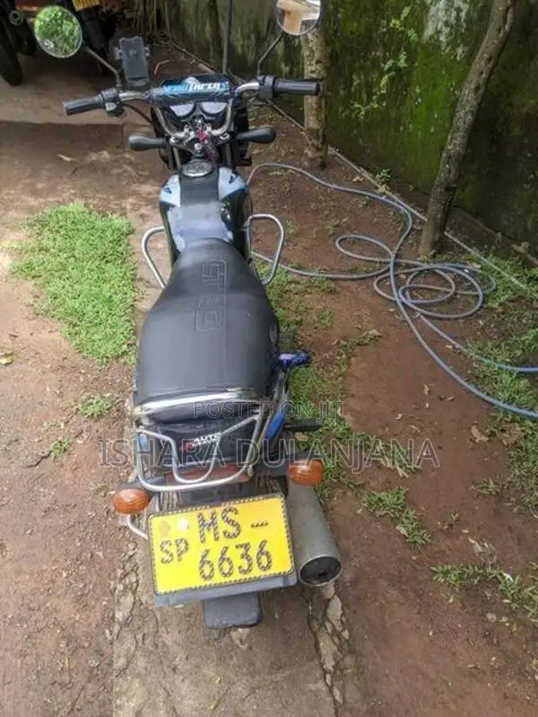 Bajaj CT100 100 2005