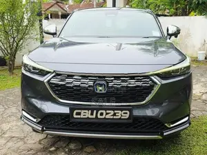 Honda Vezel Z PLAY MOON ROOF 2022