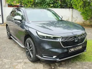 Honda Vezel Z PLAY MOON ROOF 2022