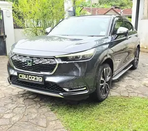 Honda Vezel Z PLAY MOON ROOF 2022