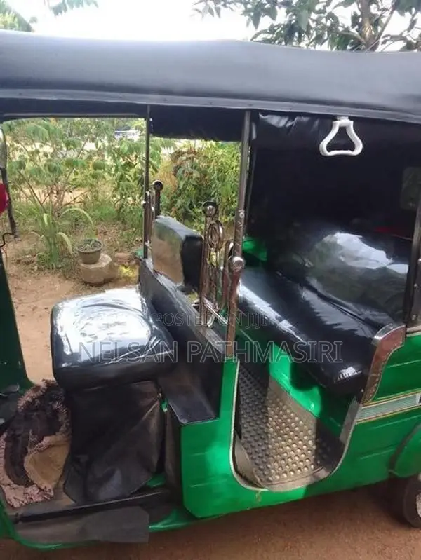 Bajaj RE 1995