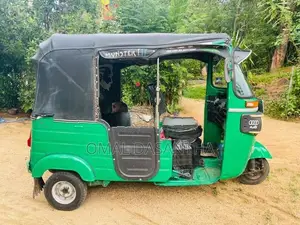 Bajaj RE 2014
