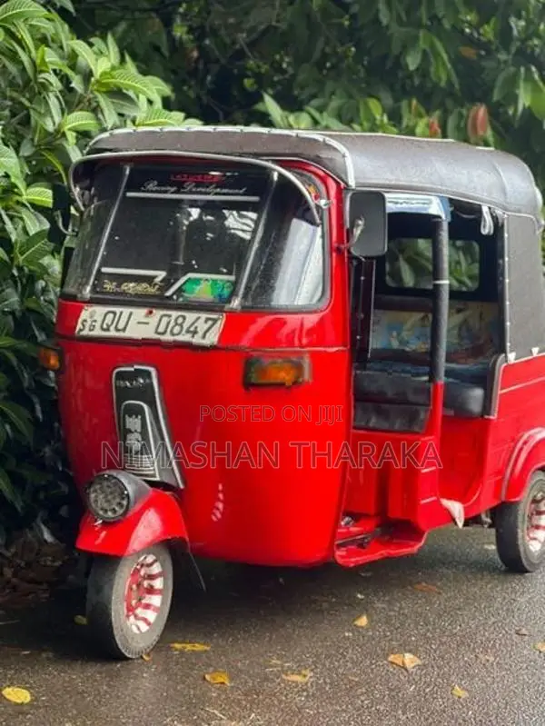 Bajaj RE 2009