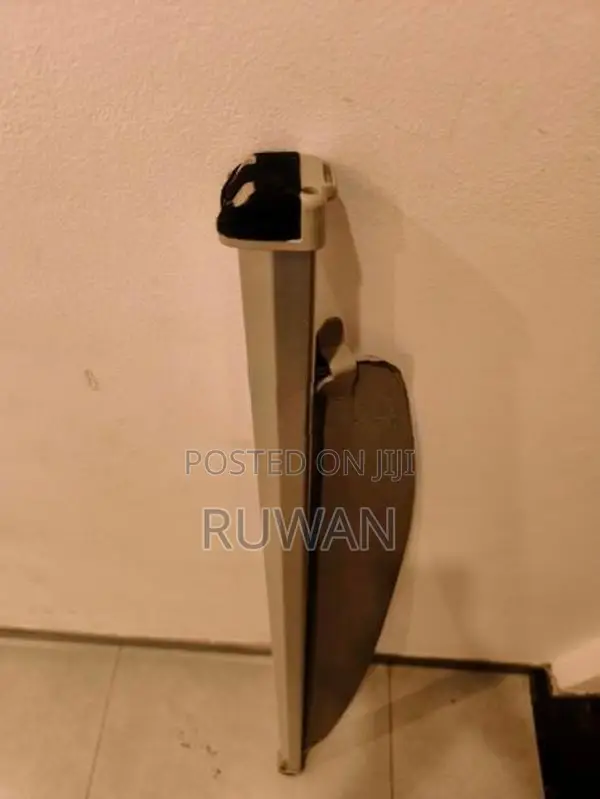Prius ZVW30 Dicky Curtain
