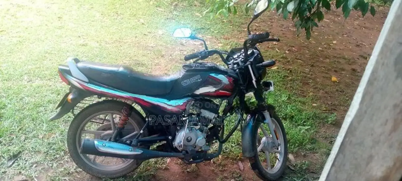 Bajaj CT100 2024
