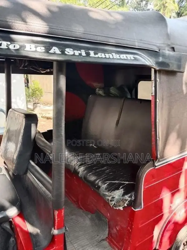 Bajaj RE 2013
