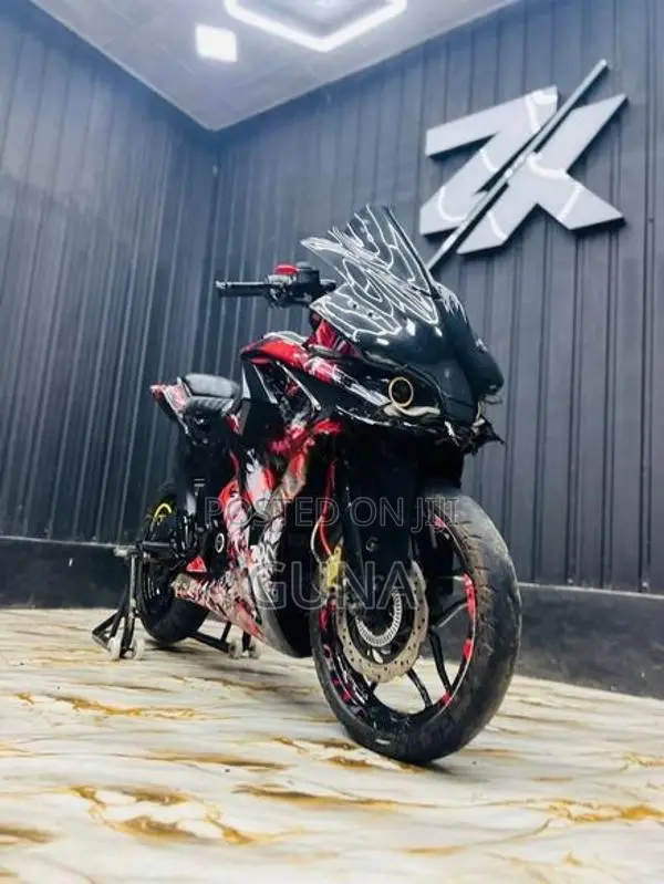 Bajaj Pulsar RS200 2019