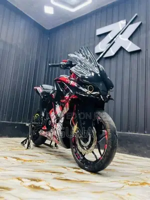 Bajaj Pulsar RS200 2019