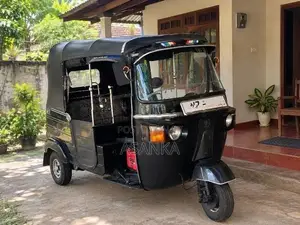 Bajaj RE 2012