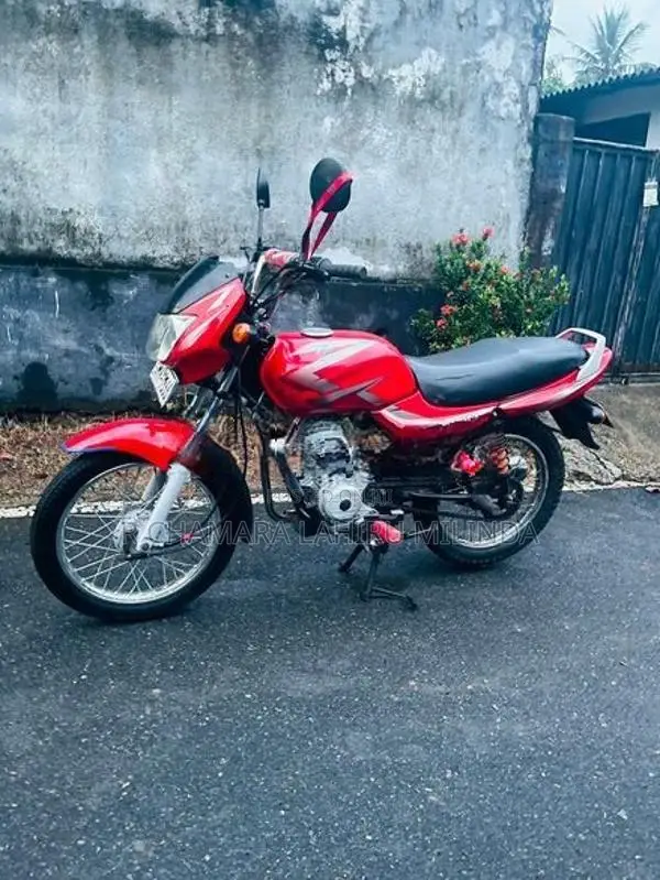 Bajaj CT100 2006