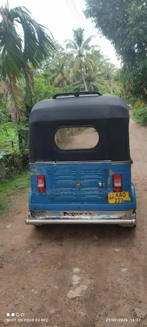 Bajaj RE 2014