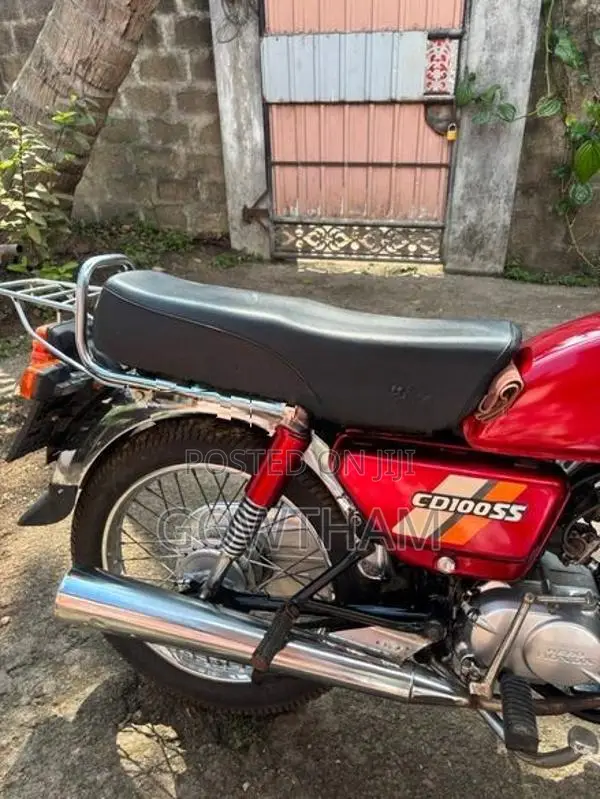 Hero CD 100 2003