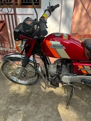 Hero CD 100 2003