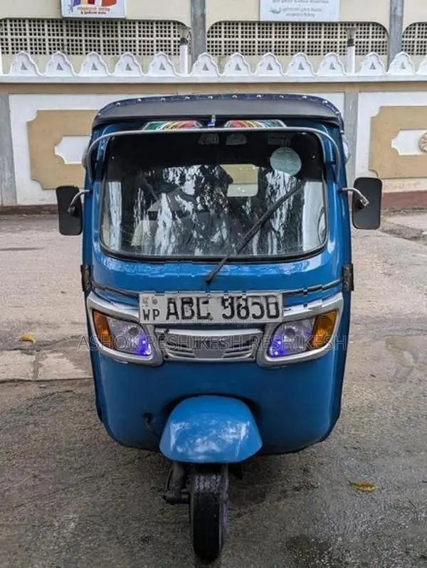 TVS King Three Wheeler 2006