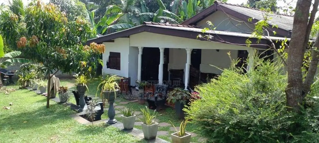 Land With House For Sale In Kandana