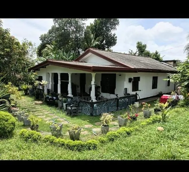 Land With House For Sale In Kandana