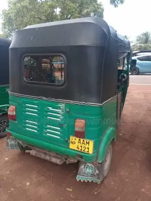 Bajaj RE 2013