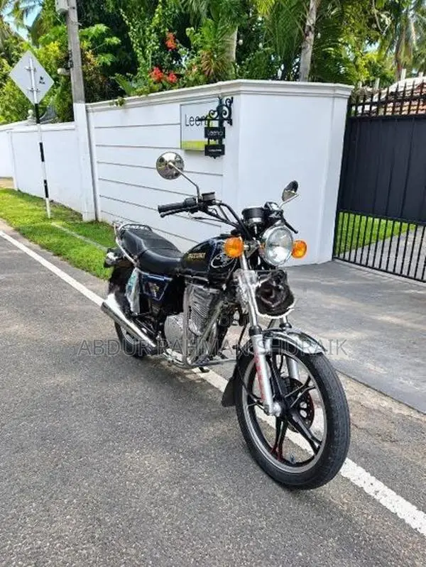 Suzuki GN 125 H 2017