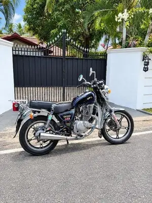 Suzuki GN 125 H 2017