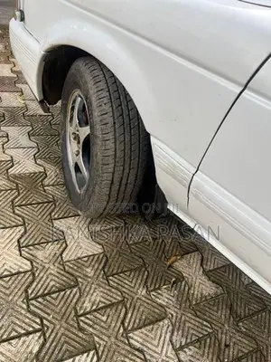 Nissan Sunny Super Saloon 1990