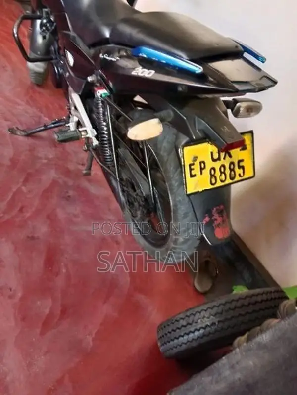 Bajaj Pulsar 200 2008