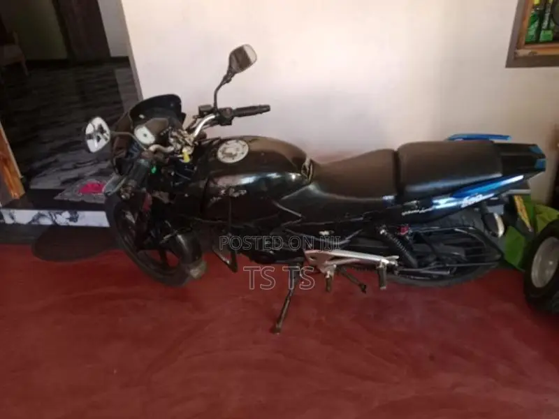 Bajaj Pulsar 200 2008