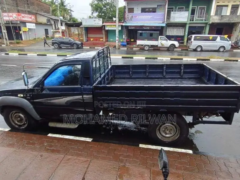 Tata 207 2006