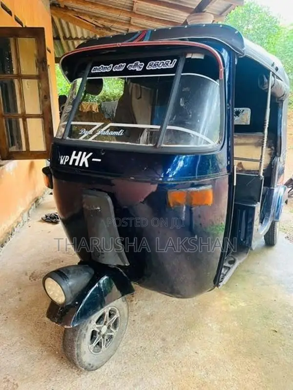 Bajaj RE 2004