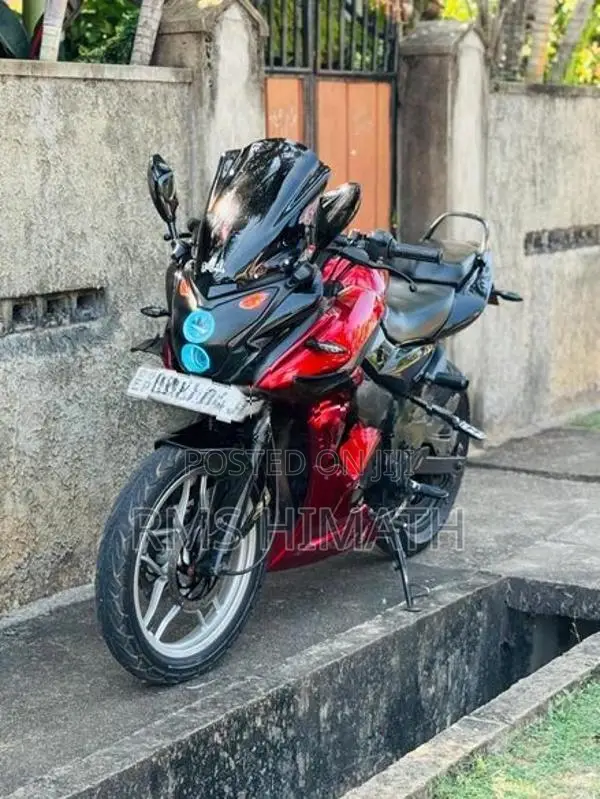 Bajaj Pulsar 150 2018