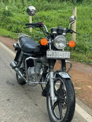 Suzuki GN 125 H 2015