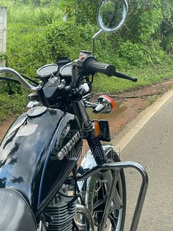 Suzuki GN 125 H 2015