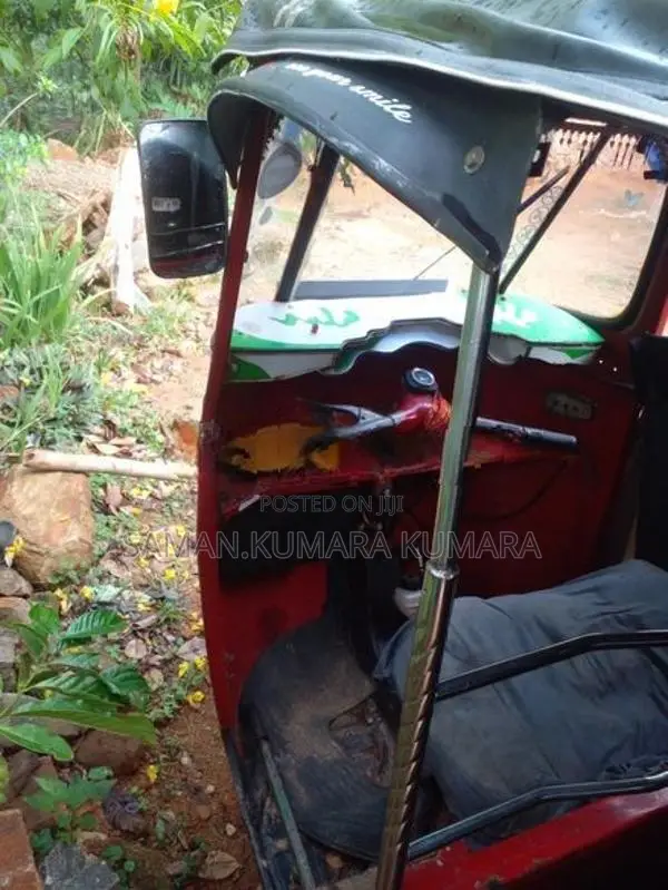 Bajaj RE 1993