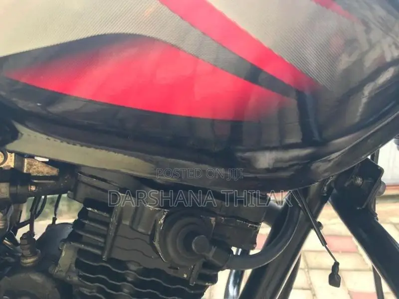 Bajaj Discover 2015