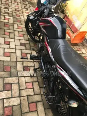 Bajaj Discover 2015