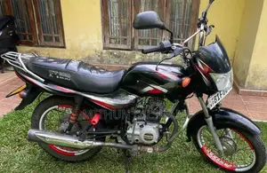 Bajaj CT100 2019