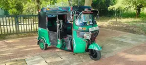 Bajaj RE 2015