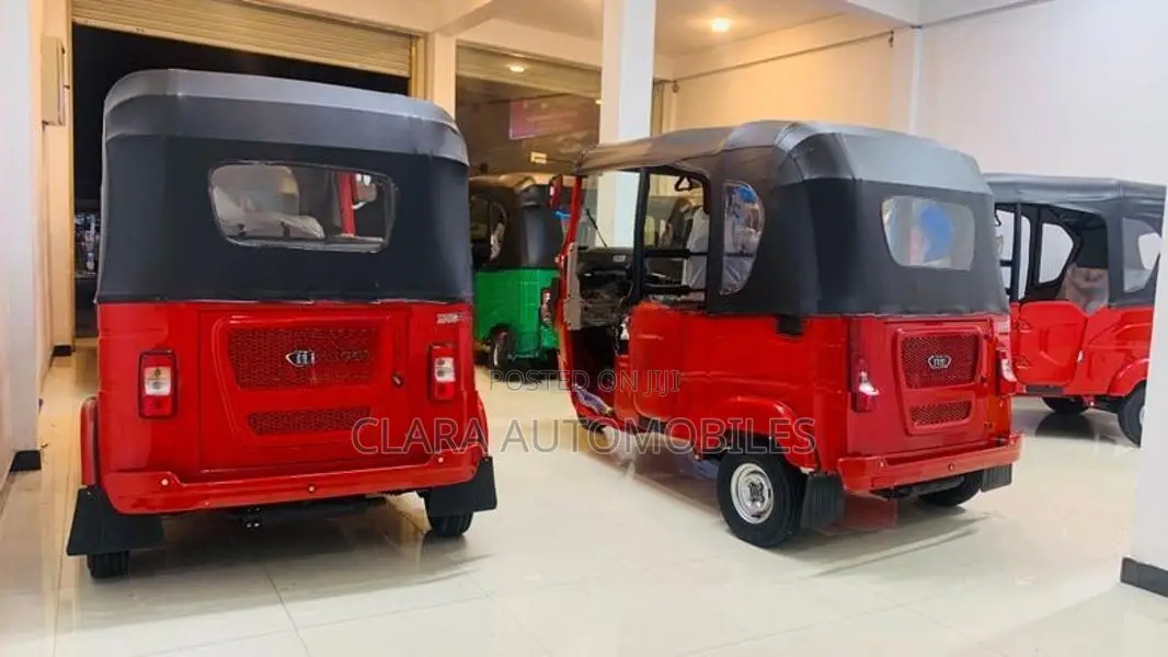 Bajaj RE 2026