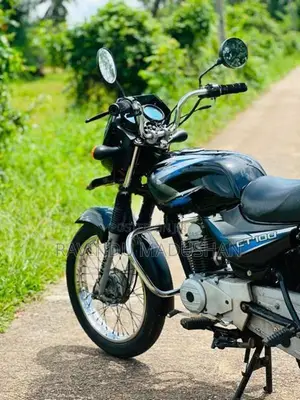 Bajaj CT100 2016