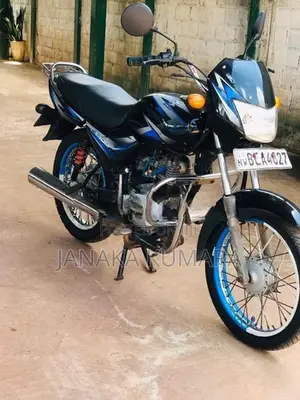Bajaj CT100 2016