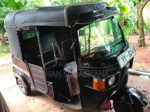 Bajaj RE 2012