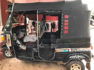 Bajaj RE 2012